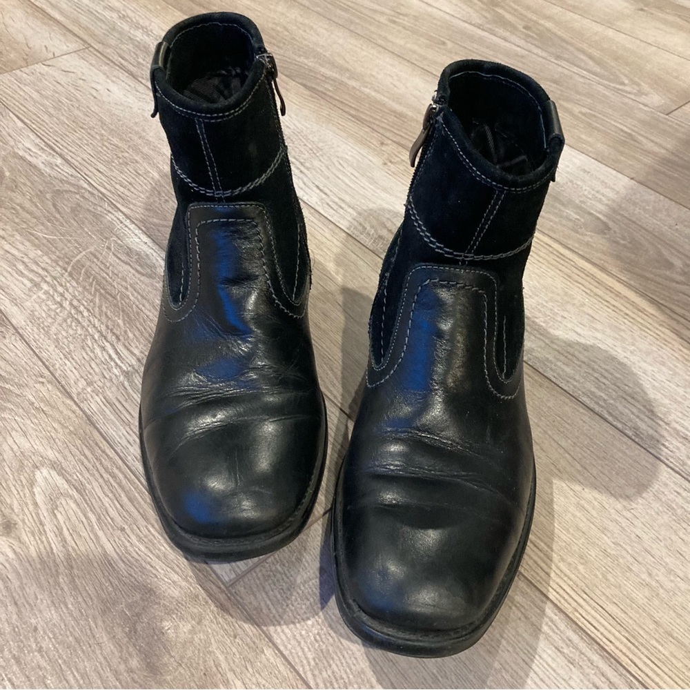 Steve Madden Dutch Black Leather Ankle Boot